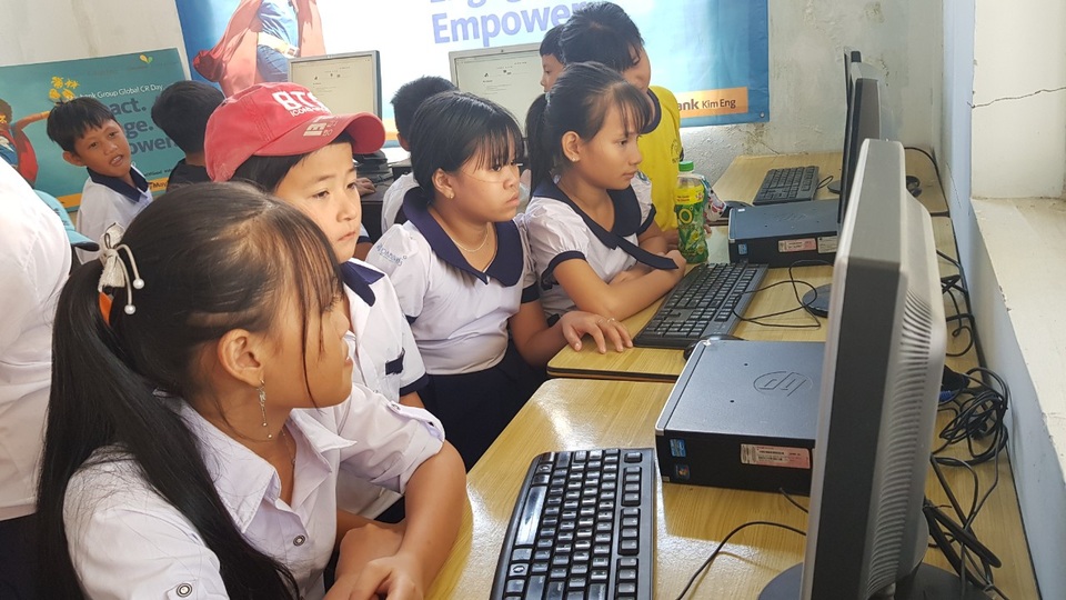 Lớp học đặc biệt giữa biển khơi - 3 Lớp học đặc biệt giữa biển khơi - 3