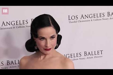 Dita Von Teese đẹp kiêu sa