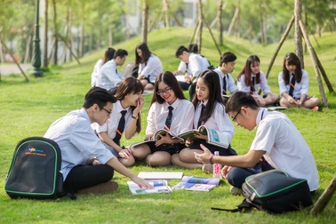 Khi “cậu ấm, cô chiêu” ở tuổi 15 mới “tỉnh thức”