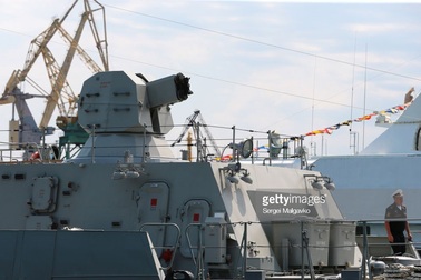 Nga điều tàu chiến tối tân tới tập trận ở cửa ngõ Syria