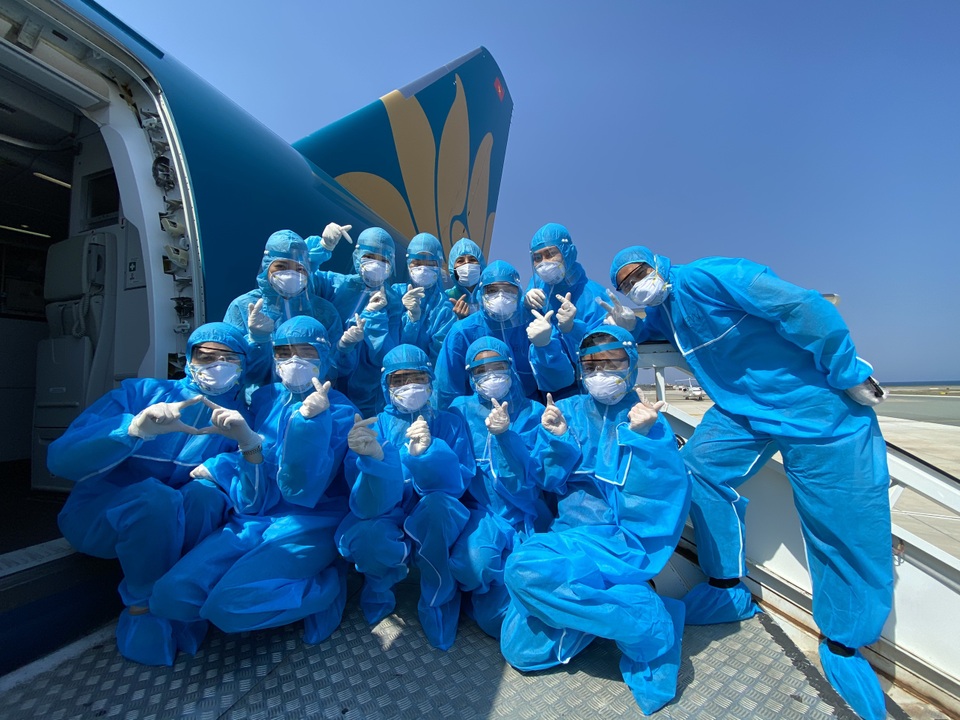 Chuyến bay đầu tiên “giải cứu” người Việt ở đảo quốc Cyprus - 5