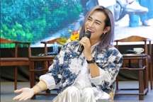 Ca nhạc sĩ HÚH ra mắt MV về mùa thu Hà Nội