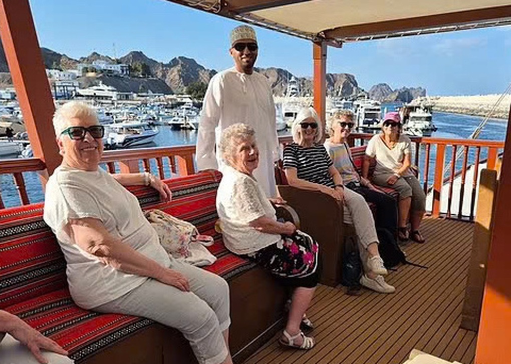 86-year-old woman travels abroad alone 42 times to ease her longing for her husband - 2 Cụ bà 86 tuổi một mình du lịch nước ngoài 42 lần để vơi nỗi nhớ chồng - 2