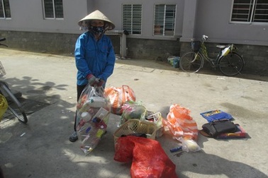 Tết buồn của những phụ nữ ở xóm không chồng