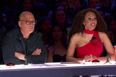 Nhóm nhảy đến từ Nhật Bản gây phấn khích