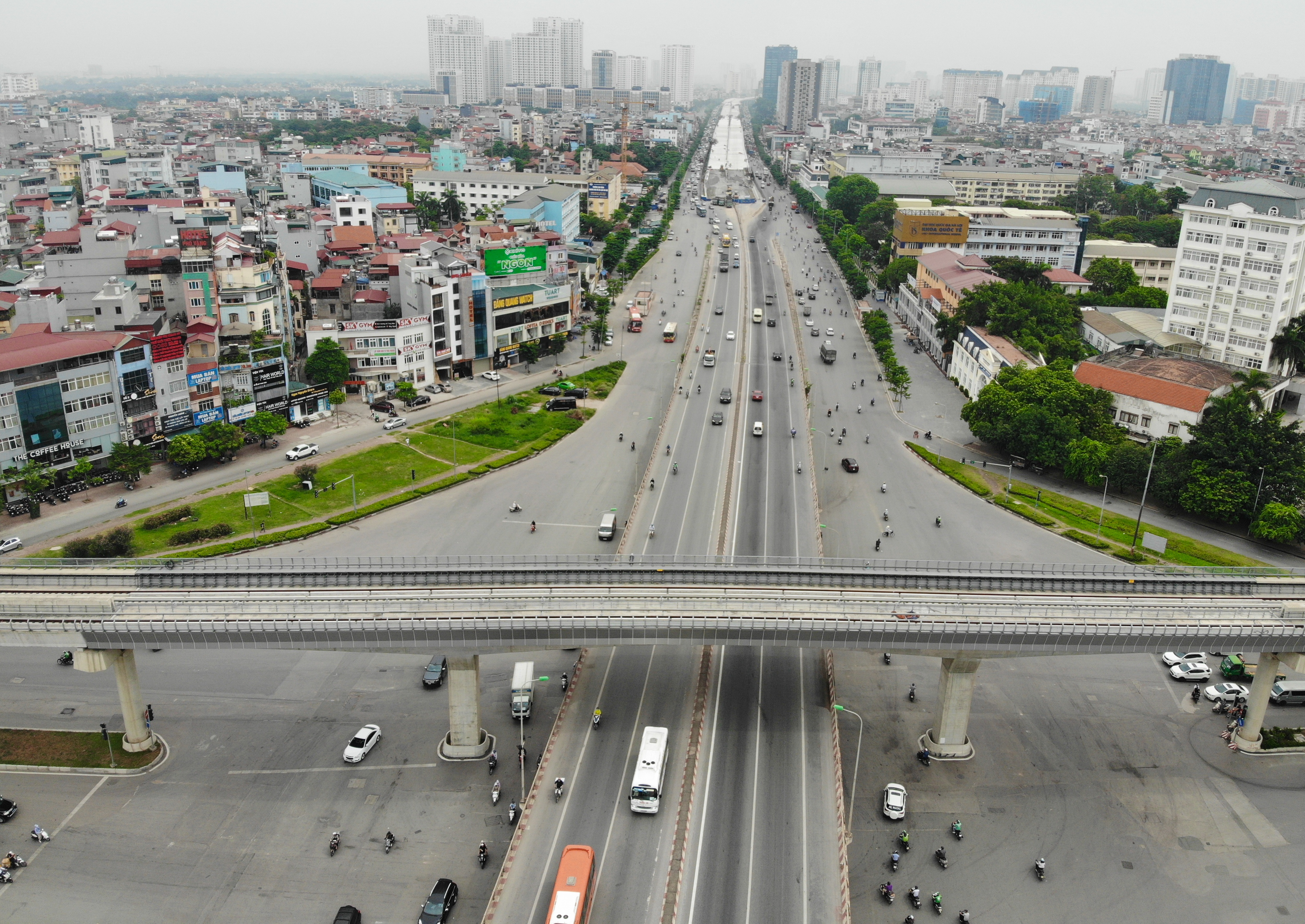 Hà Nội: Gấp rút thi công đường vành đai 3 trên cao trước ngày thông xe - 5 Hà Nội: Gấp rút thi công đường vành đai 3 trên cao trước ngày thông xe - 5