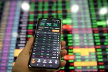 Cổ phiếu chứng khoán tăng bung nóc, nhà đầu tư ăn mừng tin vui KRX