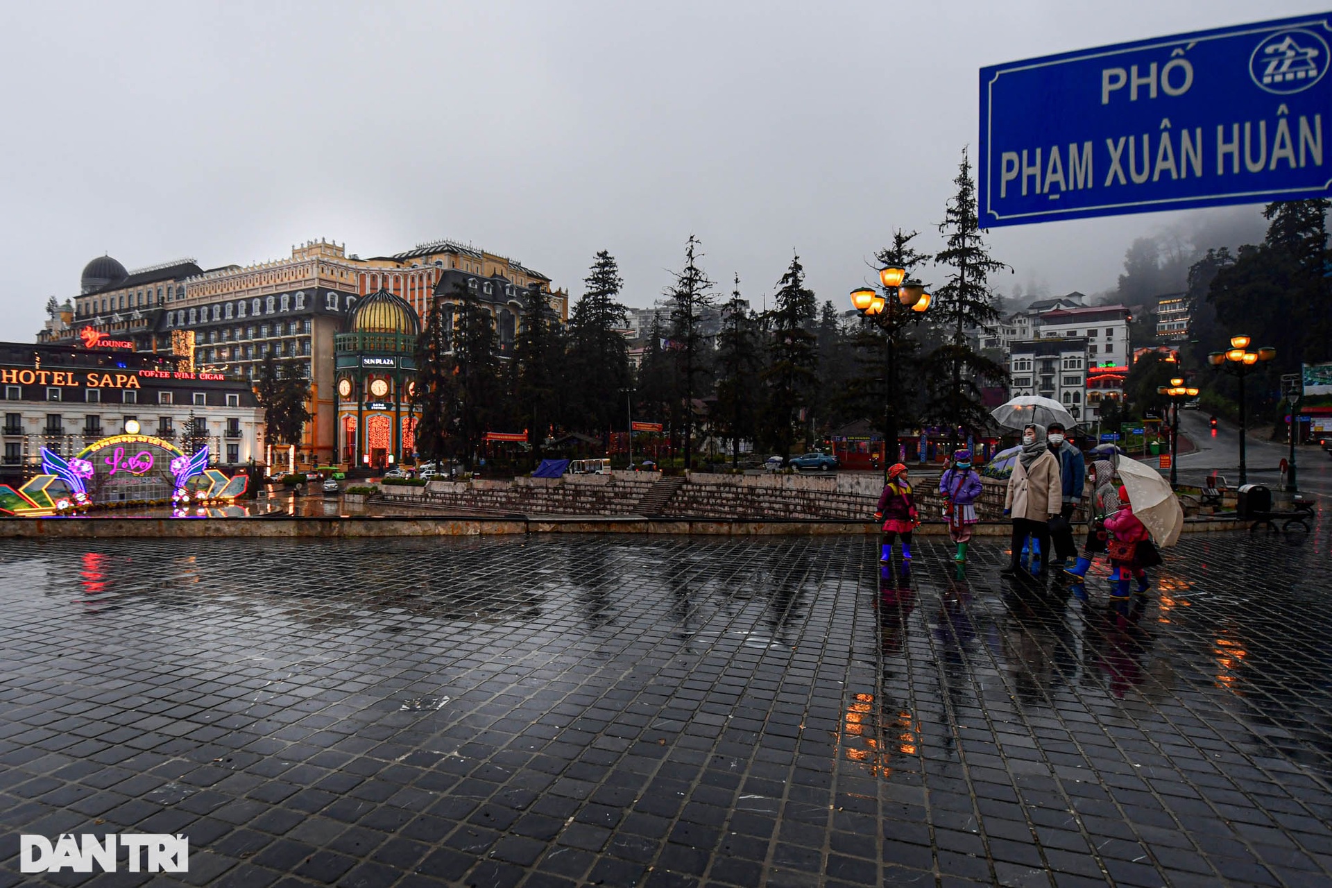 Nhịp sống khách du lịch và người dân Sapa dưới cái rét 0 độ C - 14