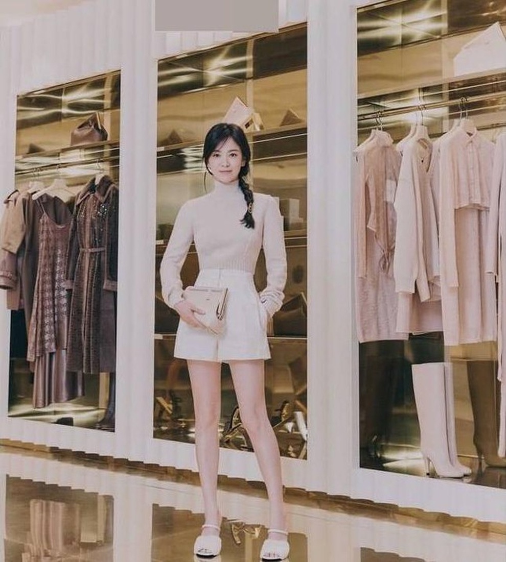 Cao chưa đến 160 cm, Song Hye Kyo vẫn biết hack dáng đỉnh cao - 3 Cao chưa đến 160 cm, Song Hye Kyo vẫn biết hack dáng đỉnh cao - 3