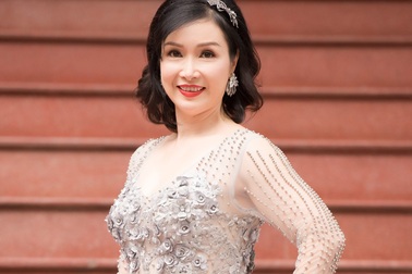 Chuyện tình đẹp của Hoa hậu Bùi Bích Phương với Tiến sỹ Kinh tế