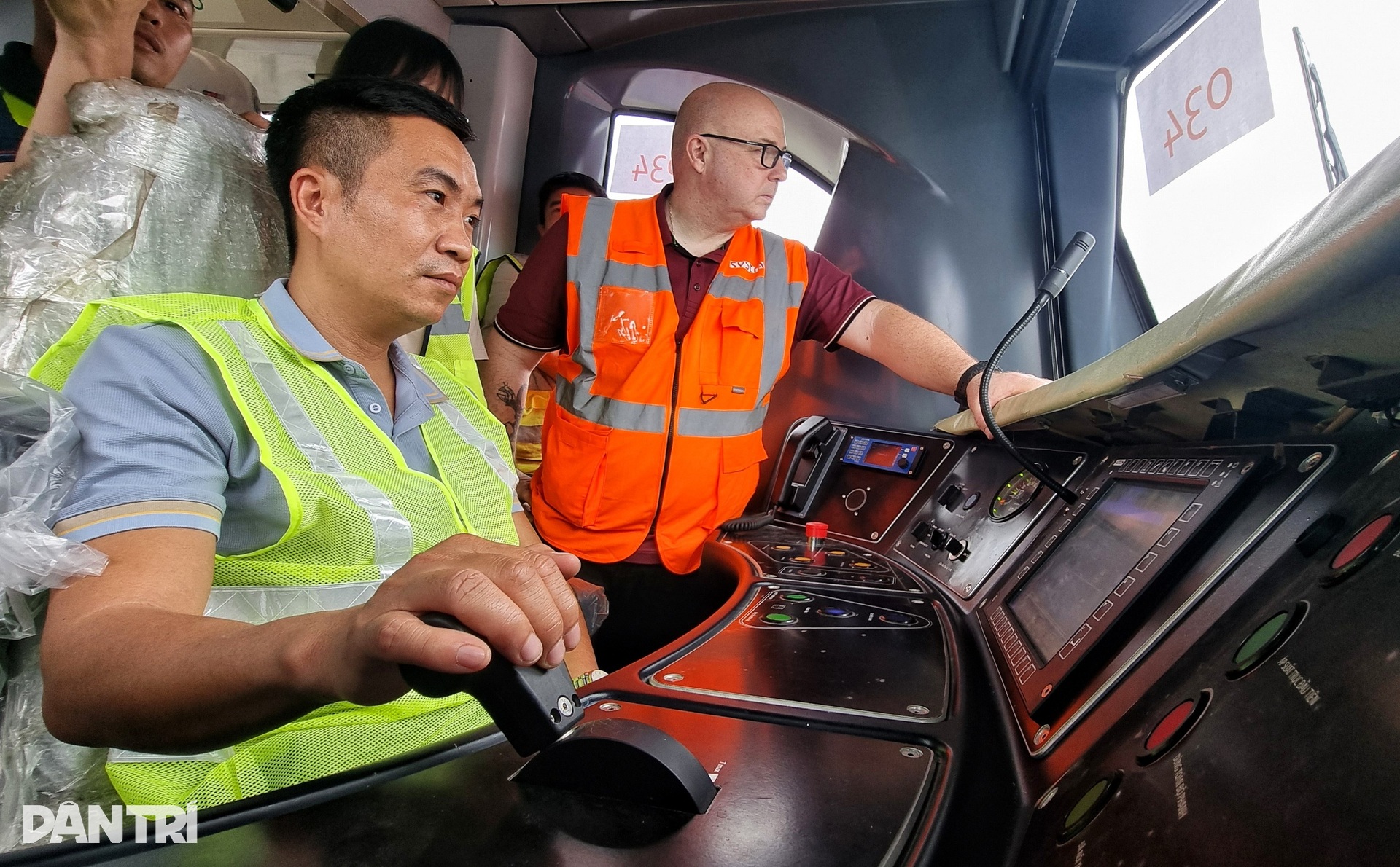 Bên trong lò đào tạo lái tàu metro Nhổn - Ga Hà Nội - 11 Bên trong lò đào tạo lái tàu metro Nhổn - Ga Hà Nội - 11