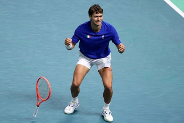 Đội tuyển Ý vào chung kết Davis Cup dù không có Sinner