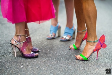 Những mẫu giày đẹp mắt của năm 2015