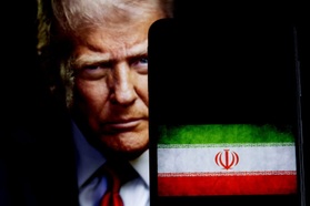 Giá dầu giảm sau khi ông Trump nói thỏa thuận với Iran sắp được công bố