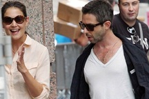 Katie Holmes vui vẻ hò hẹn với đồng nghiệp nam