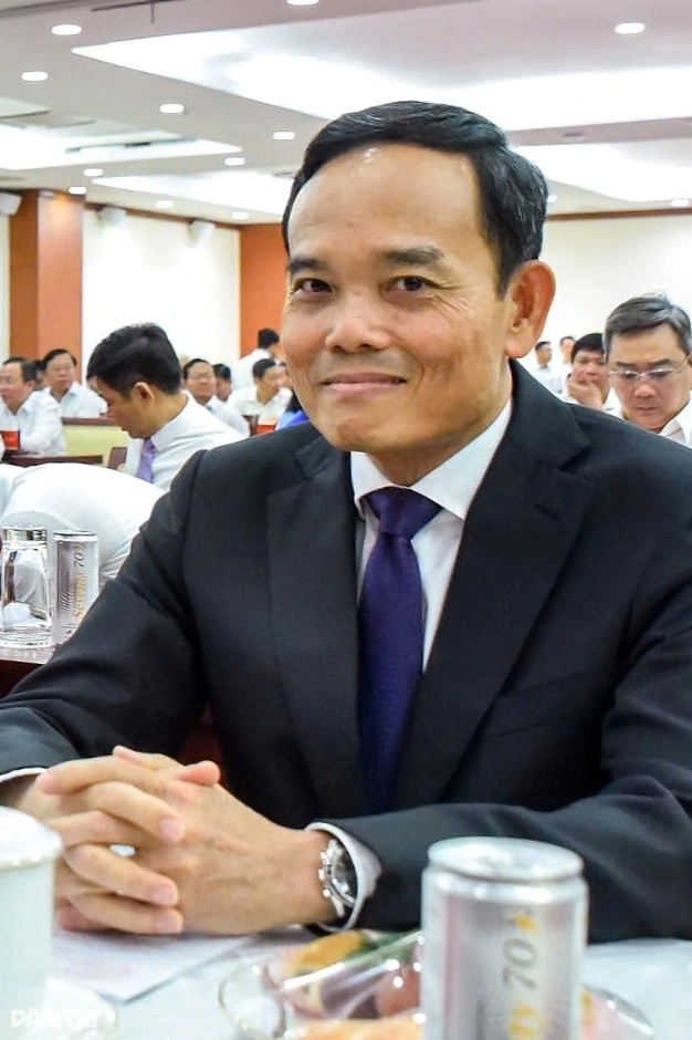 Ngày trở lại TPHCM của tân Bí thư Trần Lưu Quang - 4 Ngày trở lại TPHCM của tân Bí thư Trần Lưu Quang - 4