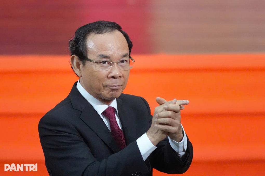 Lãnh đạo Thành ủy TPHCM mới gồm Bí thư Nguyễn Văn Nên và 5 phó bí thư - 2 Lãnh đạo Thành ủy TPHCM mới gồm Bí thư Nguyễn Văn Nên và 5 phó bí thư - 2