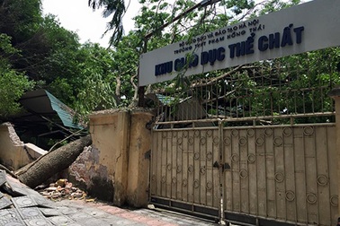 Hà Nội rà soát các trường học thiệt hại trong cơn giông lớn