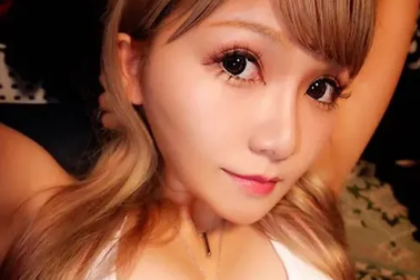 Nữ tài xế gây thương nhớ vì quá đỗi xinh đẹp