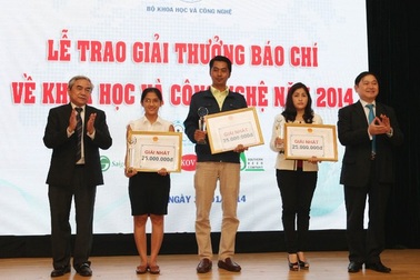 Trao giải thưởng báo chí về Khoa học Công nghệ