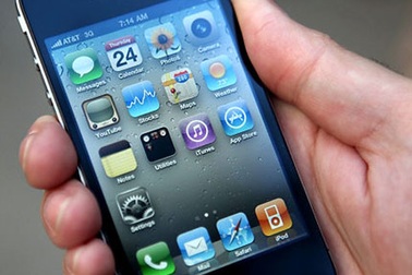 “Kính iPhone 4 dễ vỡ hơn iPhone 3GS”