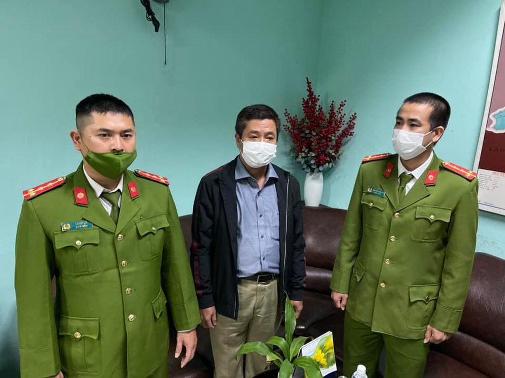 Vì sao Đảng ủy Sở Y tế Thừa Thiên Huế bị kỷ luật? - 1 Vì sao Đảng ủy Sở Y tế Thừa Thiên Huế bị kỷ luật? - 1