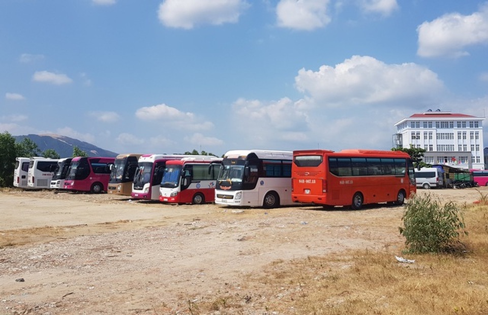 Nha Trang: Bổ sung hàng loạt bãi đỗ xe tạm, đón đầu phục vụ du lịch - 1 Nha Trang: Bổ sung hàng loạt bãi đỗ xe tạm, đón đầu phục vụ du lịch - 1