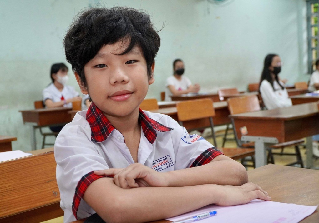 Đề thi và đáp án bài khảo sát vào lớp 6 Trường Trần Đại Nghĩa - 1 Đề thi và đáp án bài khảo sát vào lớp 6 Trường Trần Đại Nghĩa - 1