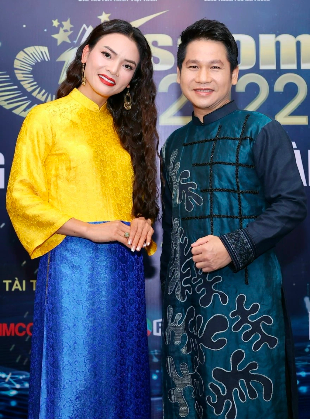 NSƯT Phương Thảo gây bất ngờ với thời trang trên ghế nóng Sao Mai 2022 - 1 NSƯT Phương Thảo gây bất ngờ với thời trang trên ghế nóng Sao Mai 2022 - 1