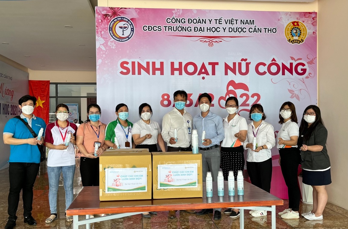 Intershop viết tiếp hành trình 8/3: Tặng hơn 700 phần quà yêu thương phái nữ - 2 Intershop viết tiếp hành trình 8/3: Tặng hơn 700 phần quà yêu thương phái nữ - 2