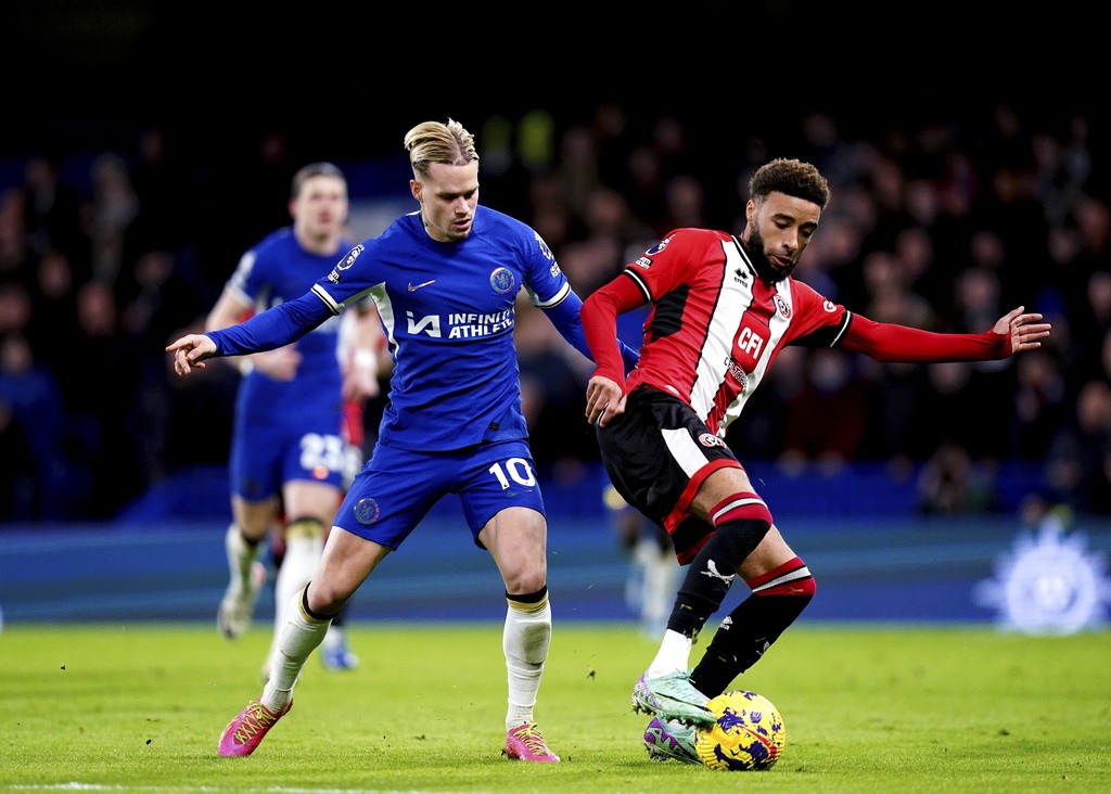 Chelsea vất vả vượt qua đội bét bảng Sheffield Utd - 1