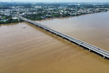 Cấm xe qua cầu Hóa An nối Đồng Nai với TPHCM, Bình Dương đêm giao thừa
