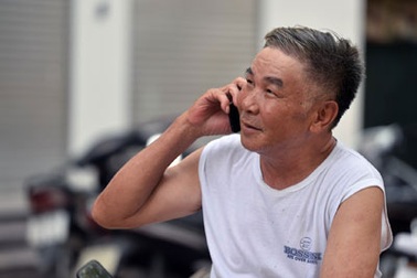 Giảm cước di động: Có cần bảo vệ nhà mạng?