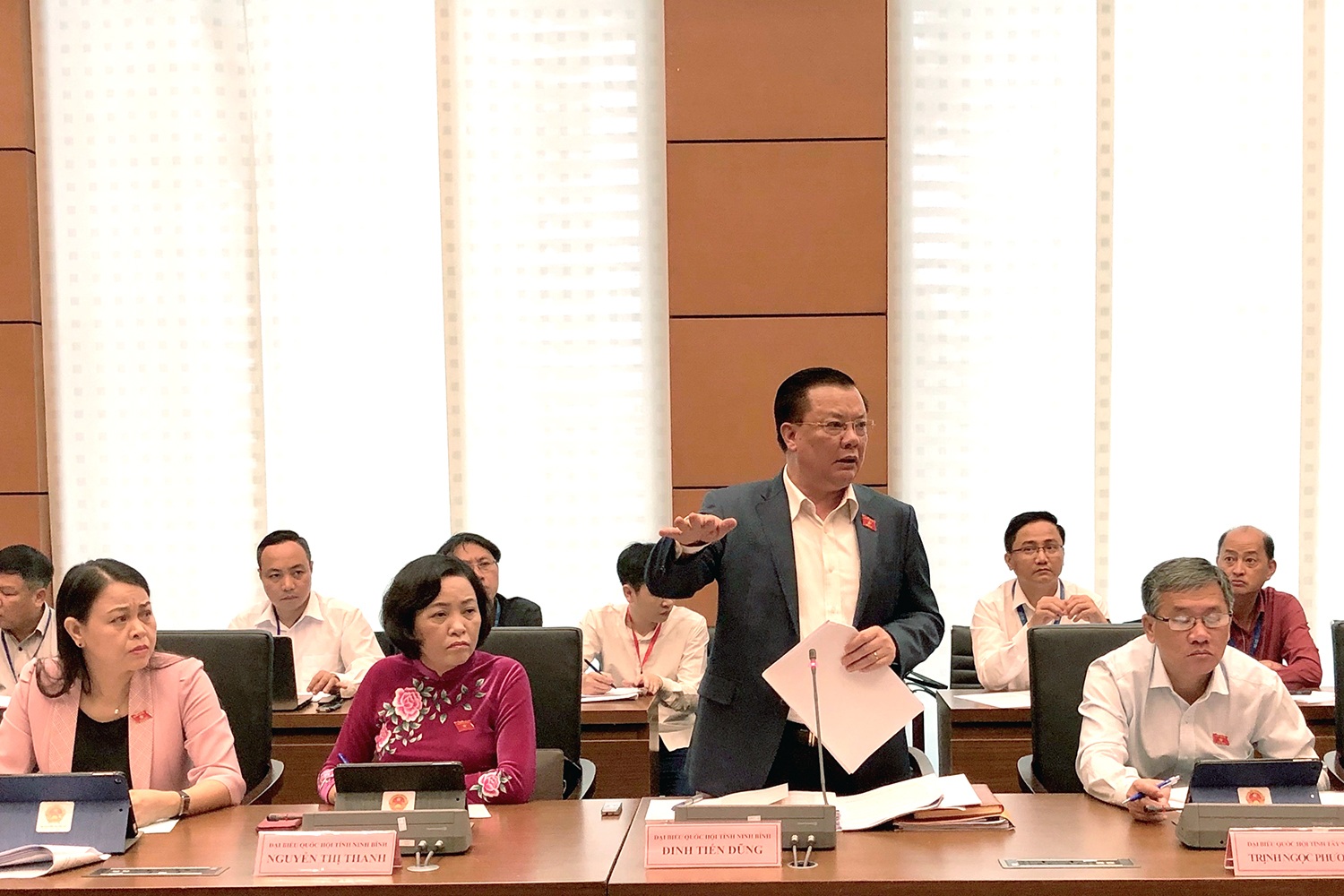 Bộ trưởng Đinh Tiến Dũng: Năm 2021 tiếp tục giải cứu, phục hồi nền kinh tế - 2 Bộ trưởng Đinh Tiến Dũng: Năm 2021 tiếp tục giải cứu, phục hồi nền kinh tế - 2
