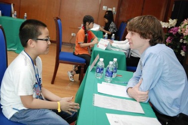 Làm thế nào để trẻ vừa giỏi ngữ pháp, vừa có thể giao tiếp trôi chảy?