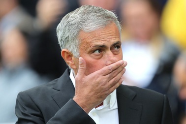 Mourinho phát bực vì bị giới truyền thông “tra tấn”