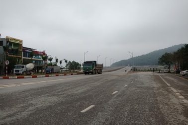 Trạm BOT Bỉm Sơn “rục rịch” hoạt động trở lại, tài xế thi nhau phản đối