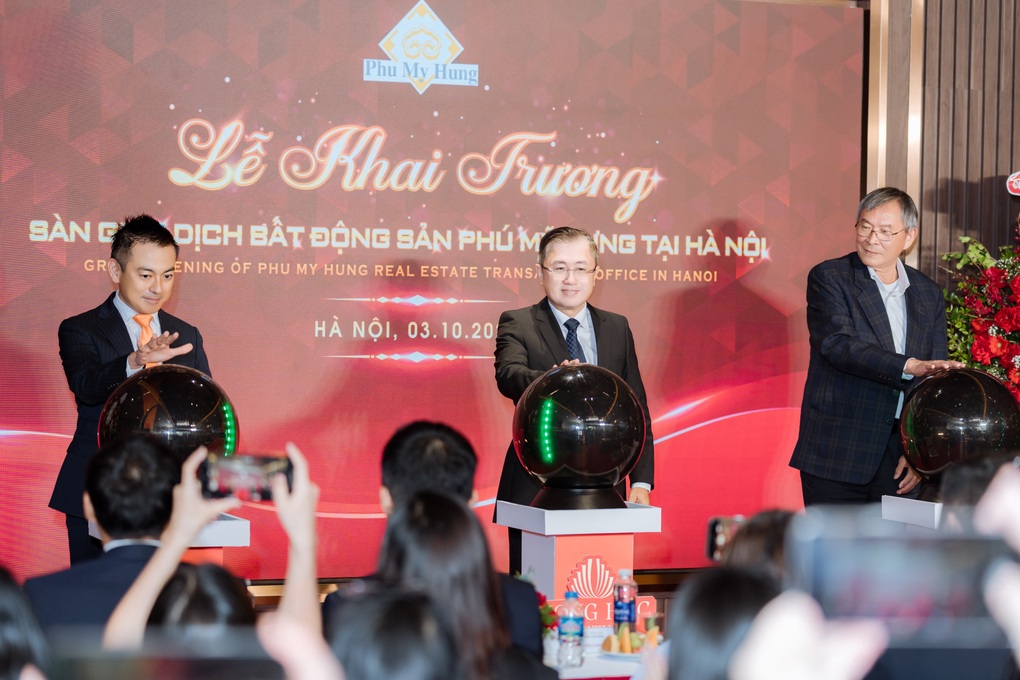 Phú Mỹ Hưng khai trương sàn giao dịch mới tại Hà Nội, bắt tay Nomura phát triển Hồng Hạc City - 2 Phú Mỹ Hưng khai trương sàn giao dịch mới tại Hà Nội, bắt tay Nomura phát triển Hồng Hạc City - 2