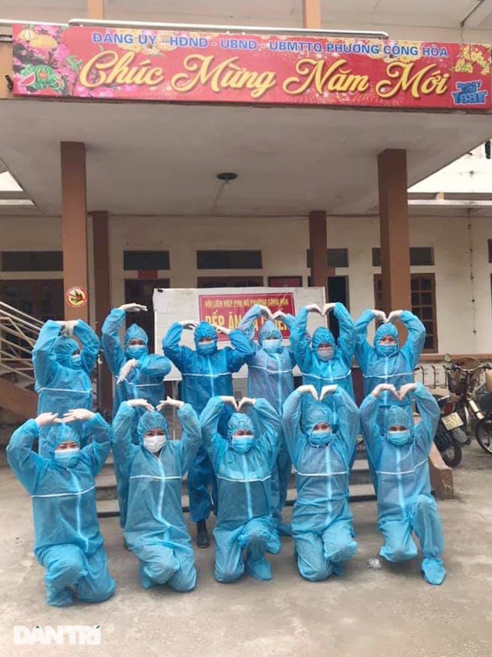 Cảm động bếp ăn dã chiến xuyên Tết luôn đỏ lửa tại ổ dịch TP Chí Linh - 17 Cảm động bếp ăn dã chiến xuyên Tết luôn đỏ lửa tại ổ dịch TP Chí Linh - 17