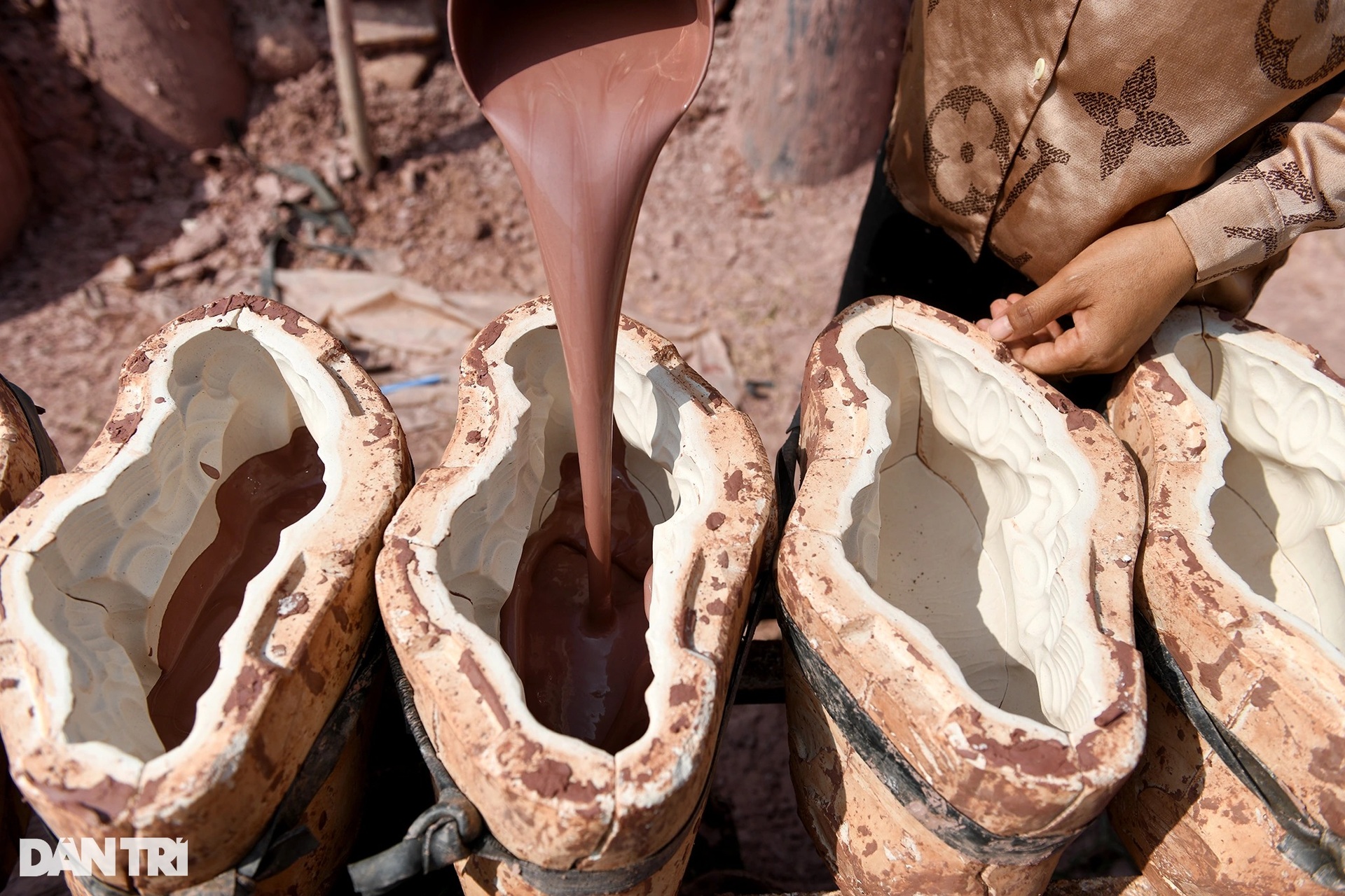 Hổ đất nung ở các lò gốm Bình Dương cháy hàng phục vụ thị trường Tết - 4 Hổ đất nung ở các lò gốm Bình Dương cháy hàng phục vụ thị trường Tết - 4