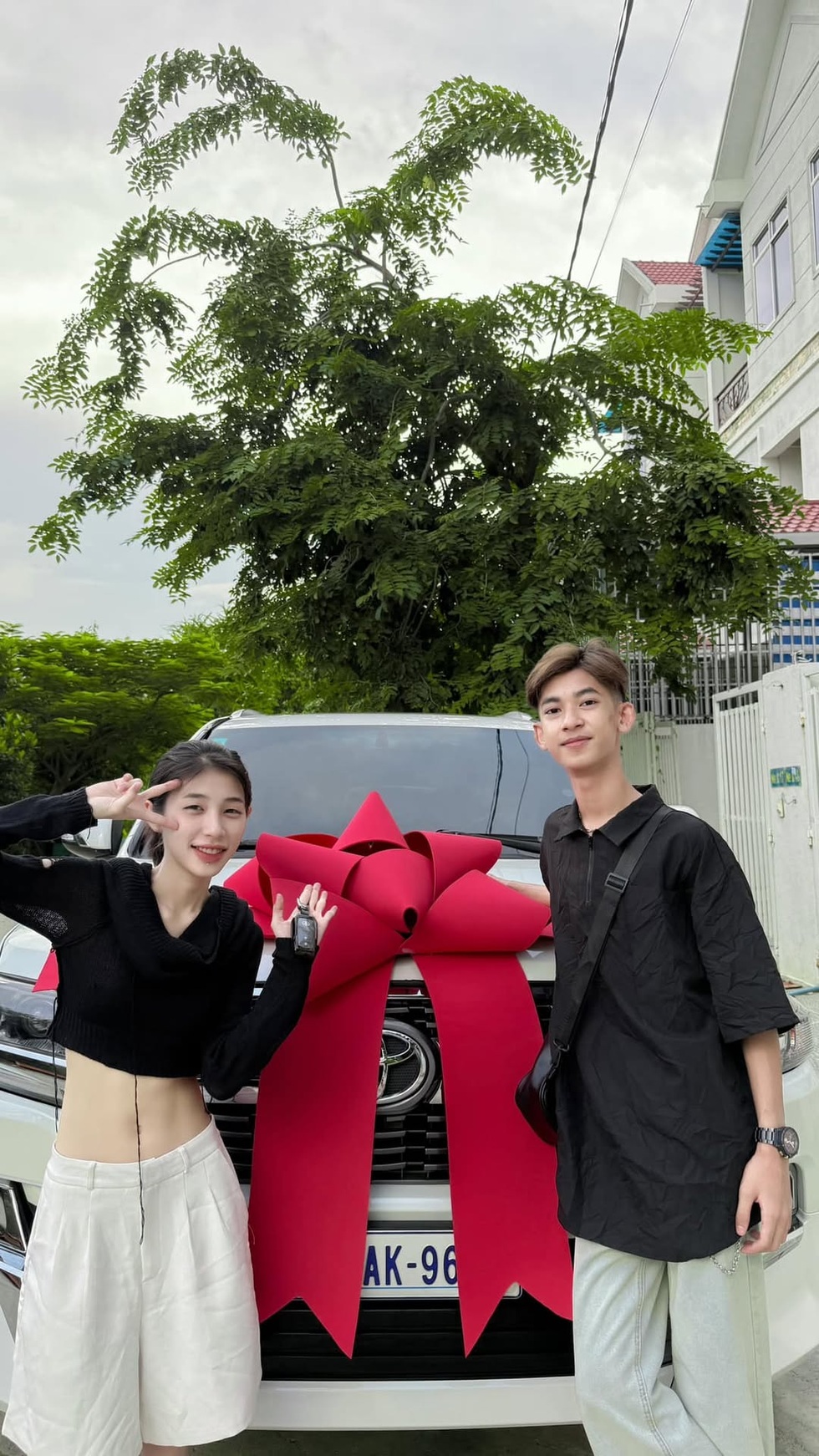 Cuộc đổi đời ngoạn mục của cậu bé nghèo biết nói 16 thứ tiếng - 4 Cuộc đổi đời ngoạn mục của cậu bé nghèo biết nói 16 thứ tiếng - 4