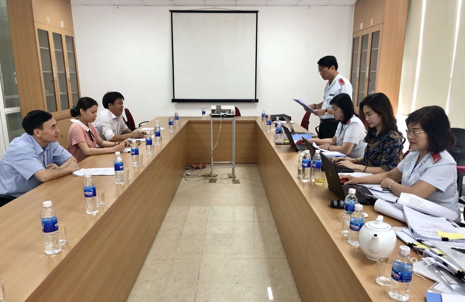 Hà Tĩnh: Vì sao chỉ có 344/5.669 lao động được đóng BHXH? - 1 Hà Tĩnh: Vì sao chỉ có 344/5.669 lao động được đóng BHXH? - 1