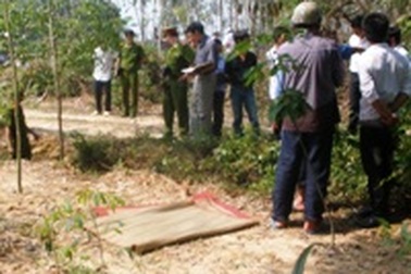 Bắt khẩn cấp nghi phạm giết người phụ nữ mang bầu hơn 8 tháng