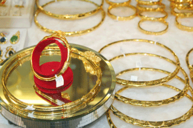 Giá vàng giảm gần 30.000 đồng/chỉ