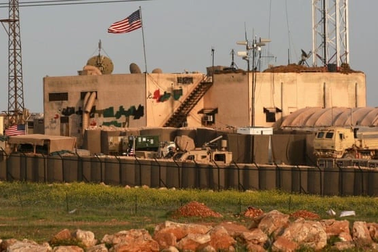 Tên lửa, UAV tấn công hàng loạt căn cứ Mỹ ở Trung Đông