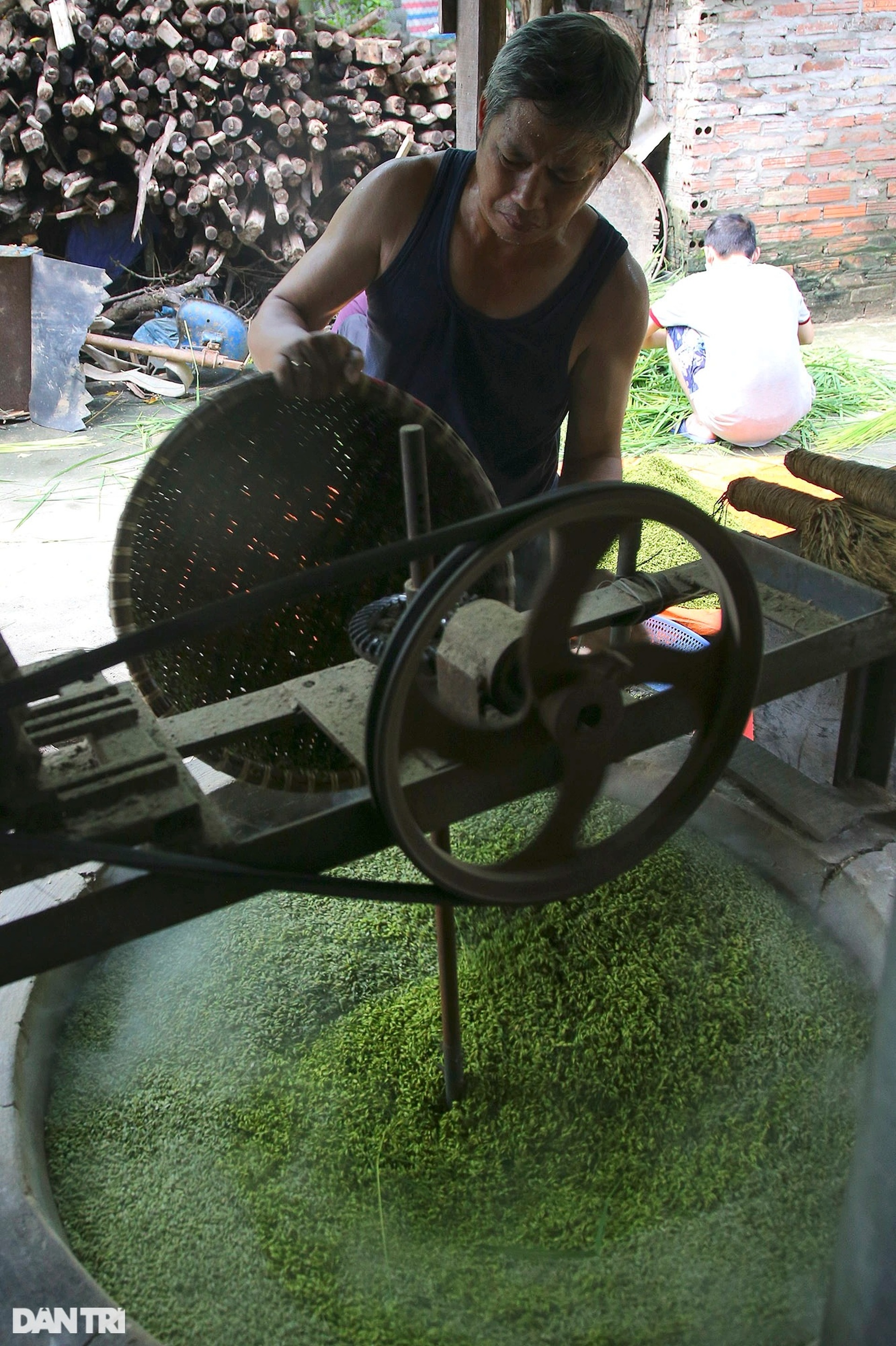 Nghề cốm Mễ Trì: Tự trồng lúa, làm khép kín từ A đến Z - 7