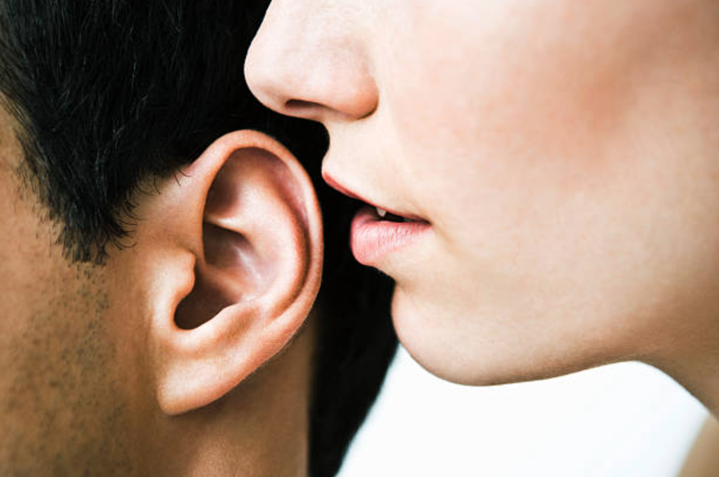 Nữ đồng nghiệp rót mật vào tai tôi: Chỉ trái tim em là đang gặp vấn đề - 1 Nữ đồng nghiệp rót mật vào tai tôi: Chỉ trái tim em là đang gặp vấn đề - 1
