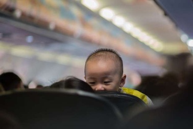 6 mẹo nhỏ giúp bé không bị đau tai trong khi bay