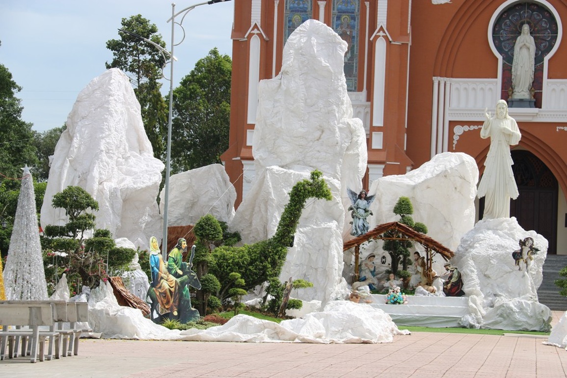 Dịch Covid-19, nhiều xứ đạo miền Tây đìu hiu… đón Lễ Giáng sinh - 8 Dịch Covid-19, nhiều xứ đạo miền Tây đìu hiu… đón Lễ Giáng sinh - 8
