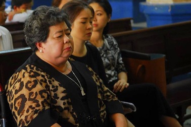 Đại gia Hứa Thị Phấn lại bị khởi tố